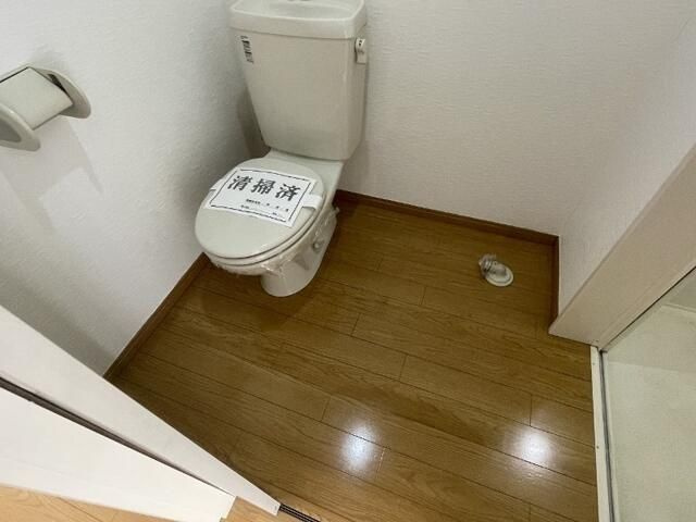 横浜市保土ケ谷区峰岡町３丁目のアパートのトイレ