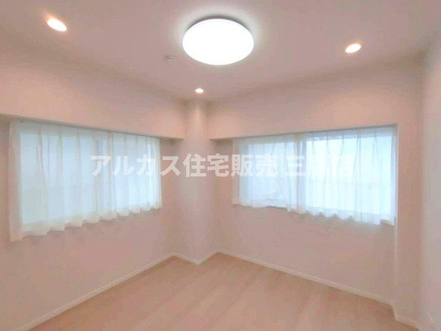 中銀三鷹マンシオンの洋室