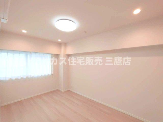 中銀三鷹マンシオンの洋室