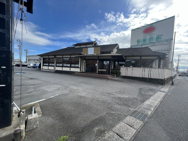 若林東町前田様貸店舗の駐車場