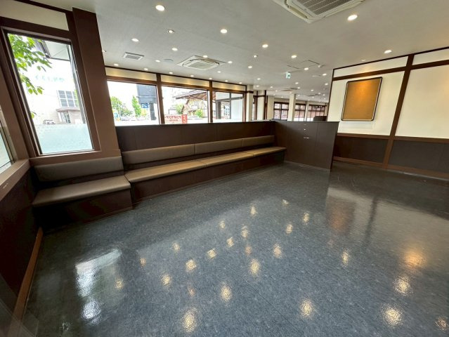 若林東町前田様貸店舗の内装