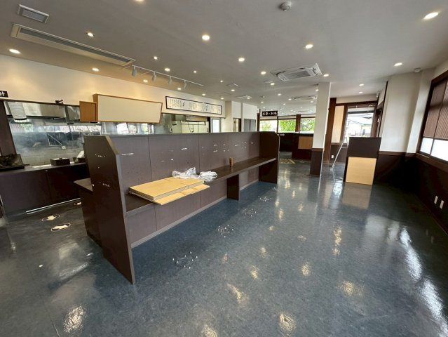 若林東町前田様貸店舗の内装