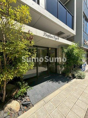 大阪市西区本田１丁目の賃貸マンションのエントランス