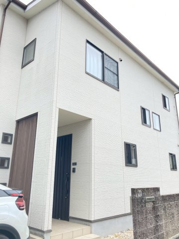 松山市来住町　中古戸建の外観