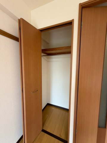 シャンブル仁左衛門の収納