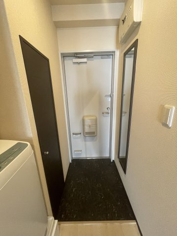 クレイノ未来神戸の玄関