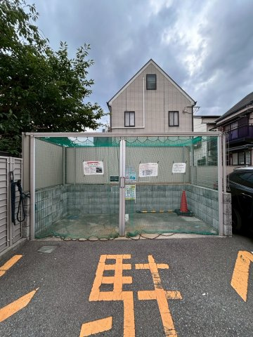 Blanc　Purの駐車場