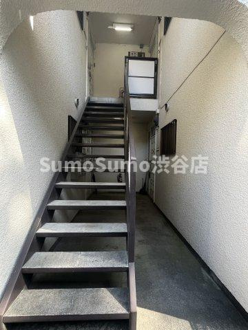 メゾン青葉のエントランス