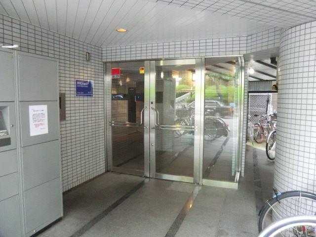 サムティ灘駅前のエントランス
