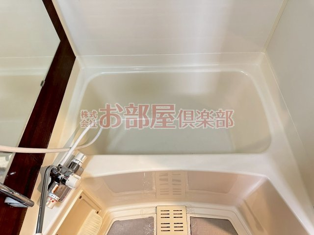 エスポワールハイツB棟の浴室|きれいなお風呂です
