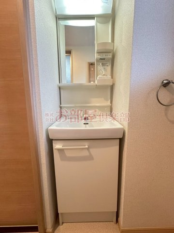 エスポワールハイツB棟の洗面所|広い洗面スペース