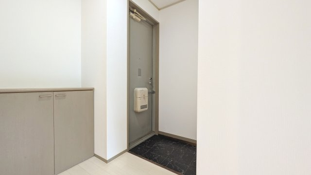 【玄関】 | リヴェルテ　１