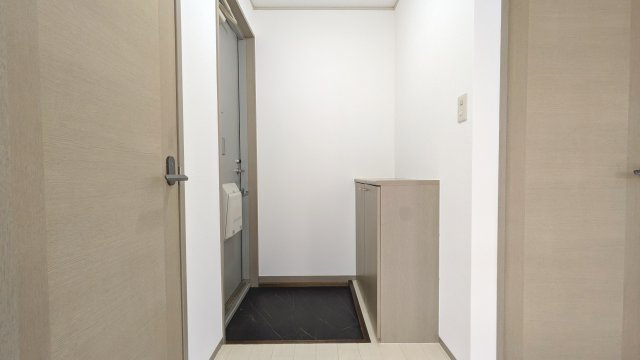 【玄関】