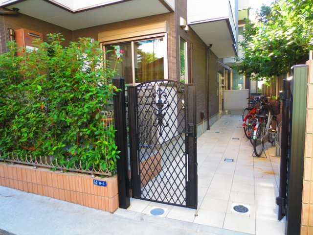 エステル木場のエントランス