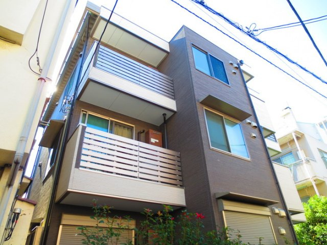 エステル木場の外観