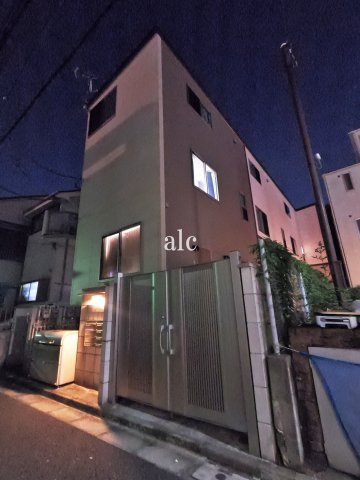ブライトハウス東池袋のエントランス