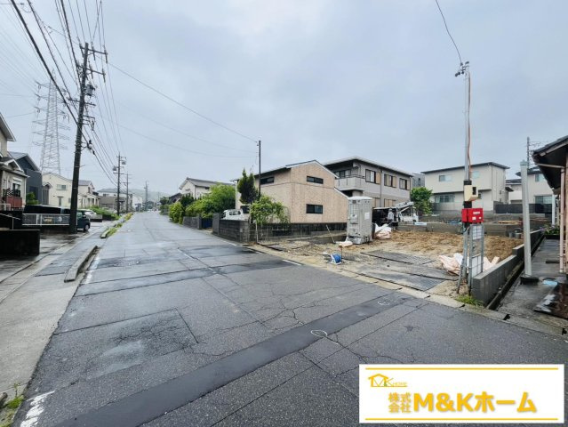 知多市八幡字東大平地　全2棟　2号棟の前面道路含む現地写真|R8.5.1撮影　前道7.8ｍ！