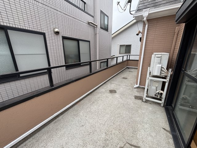 阿見中央住宅のバルコニー|お洗濯にも便利なバルコニー付き