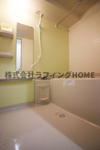 久留米市中央町の賃貸マンションの浴室|日々の疲れを癒すお風呂付です