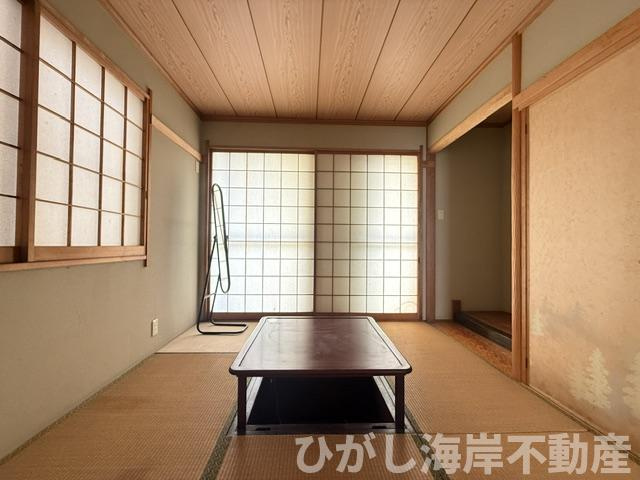 平塚市四之宮2丁目　 中古戸建の和室|5月9日撮影　リフォーム工事中　6帖　和室
