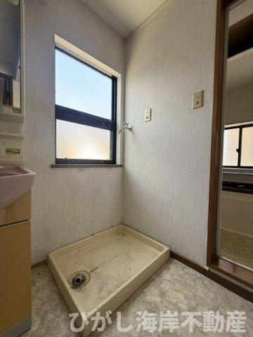 平塚市四之宮2丁目　 中古戸建のランドリースペース|5月9日撮影　リフォーム工事中　洗濯機置場