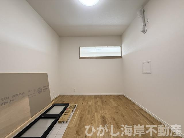 パシフィックパレス平塚の内装|新規リフォーム完了！　6帖　サービスルーム