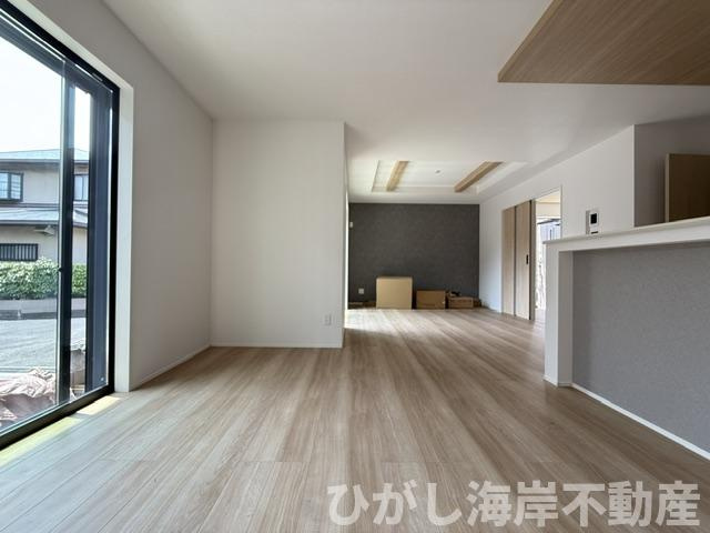 茅ヶ崎市室田３丁目　新築戸建　全２棟のダイニング|19帖　LDK