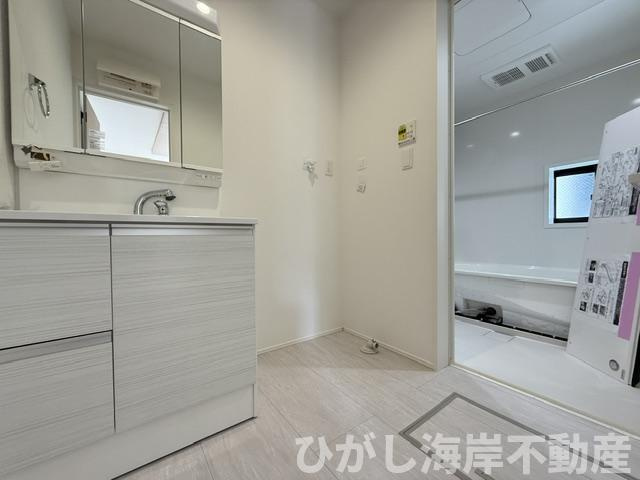 茅ヶ崎市室田３丁目　新築戸建　全２棟の脱衣所|脱衣スペース