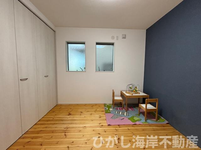 茅ヶ崎市松が丘2丁目　中古戸建の寝室|新規リフォーム完了！　5.5帖　洋室