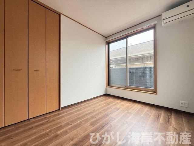 平塚市大神4丁目　中古戸建　の寝室|新規リフォーム完了！　5.2帖　洋室