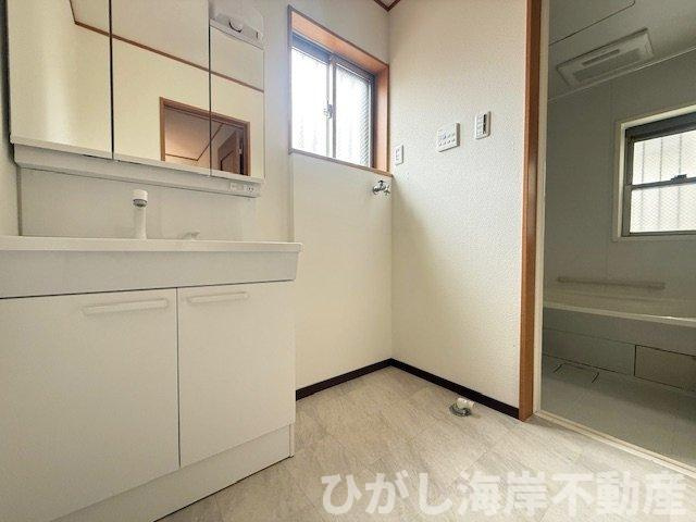 平塚市大神4丁目　中古戸建　の脱衣所|新規リフォーム完了！　脱衣スペース