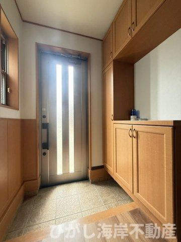 平塚市大神4丁目　中古戸建　の玄関|新規リフォーム完了！　玄関