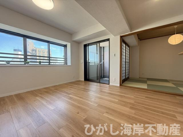 ライオンズシティ平塚の居間・リビング|新規リフォーム完了！　13.6帖　LDK