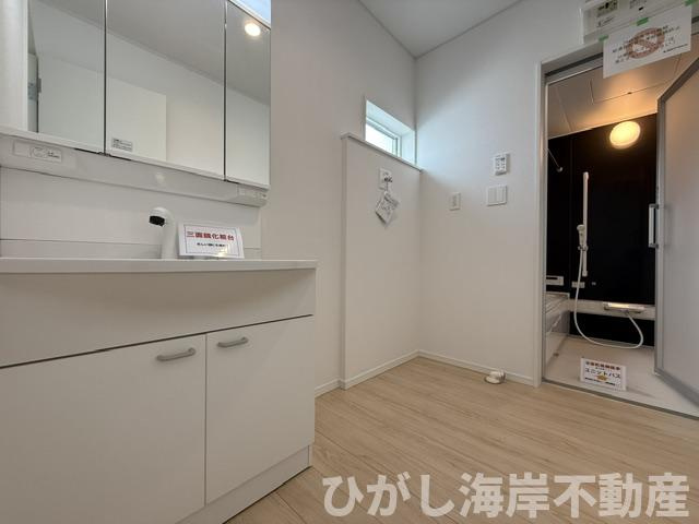 茅ヶ崎市中島　新築戸建　全２棟の脱衣所|脱衣スペース