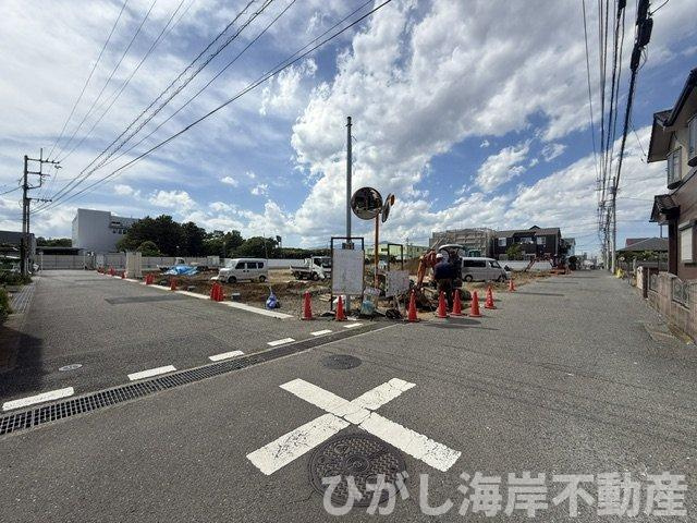 平塚市西八幡1丁目　売地　全13区画の前面道路含む現地写真|現地外観