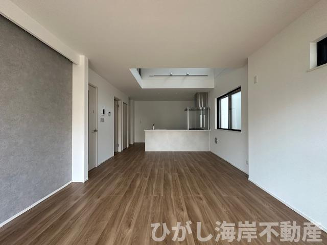 茅ヶ崎市中島　新築戸建　全４棟の居間・リビング|18.2帖　吹抜付LDK