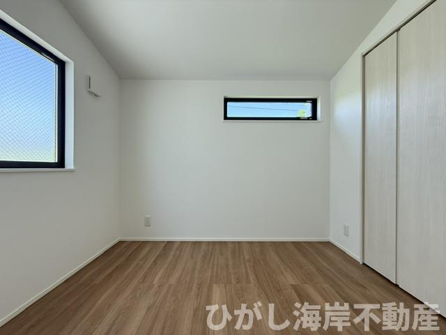 茅ヶ崎市中島　新築戸建　全４棟の居間・リビング|18.2帖　吹抜付LDK