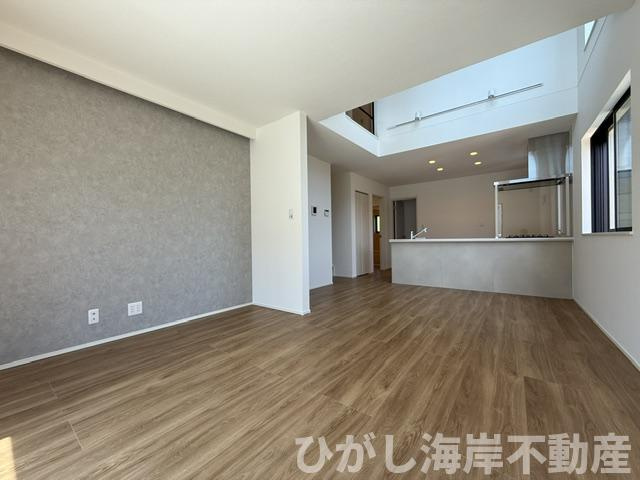 茅ヶ崎市中島　新築戸建　全４棟の居間・リビング|17.7帖　吹抜付LDK