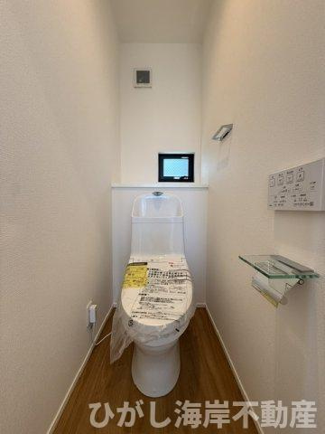 茅ヶ崎市中島　新築戸建　全４棟のトイレ|洗浄機能付きお手洗い