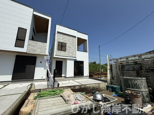 茅ヶ崎市中島　新築戸建　全４棟の前面道路含む現地写真|現地外観
