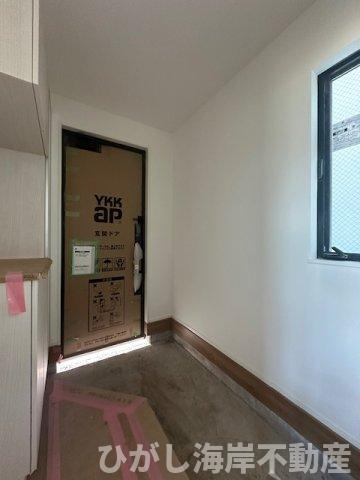 茅ヶ崎市中島　新築戸建　全４棟の玄関|4月26日撮影　建築中　玄関