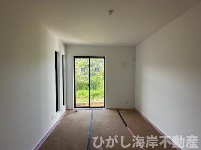 茅ヶ崎市中島　新築戸建　全４棟の洋室|4月26日撮影　建築中　5.8帖　納戸
