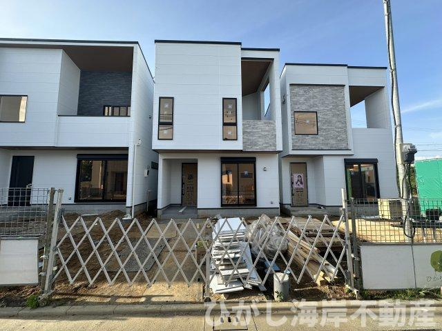 茅ヶ崎市中島　新築戸建　全４棟の外観|4月26日撮影　建築中　現地外観