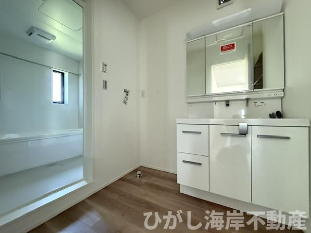 茅ヶ崎市中島　新築戸建　全４棟の独立洗面台|4月26日撮影　建築中　洗面化粧台
