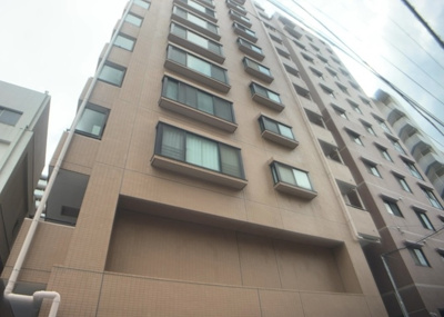 【外観】 | ライオンズマンション八王子第７ | 隣家の土地はどうなっているのか、生活利便施設が近くにあるのか、学校まで近いかなど、お客様のライフスタイルにあわせたイメージが重要です。また、近くにあると困る施設が近くにないかも確認するといいでしょう。