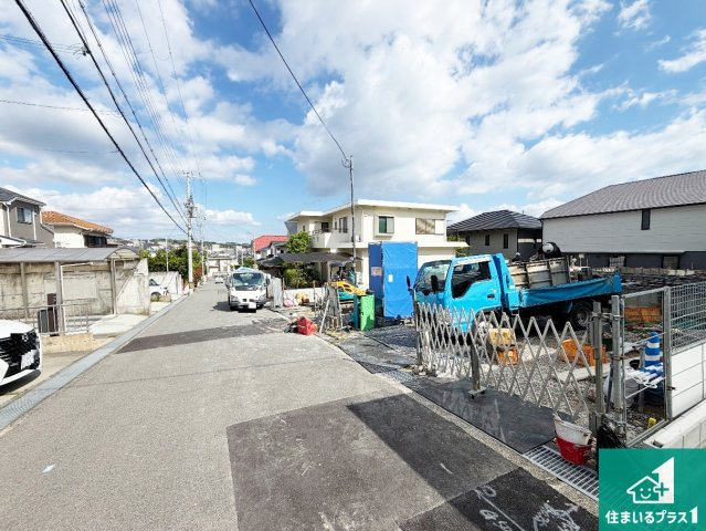 神戸市須磨区北落合　第1期　新築一戸建ての前面道路含む現地写真|周辺は落ち着いた街並みの住宅地！子育てがしやすい住環境です！まだ未完成ですが、現地でしかわからない事もございます。是非一度ご覧ください。