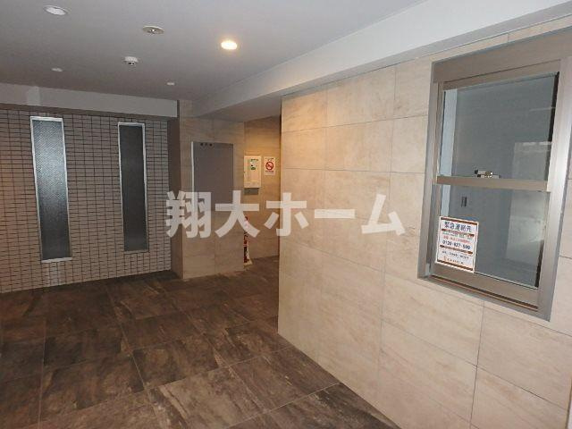 レオーネ三ノ輪 のエントランス
