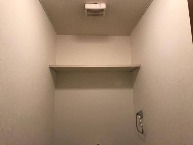 プラグレスのトイレ|トイレ棚