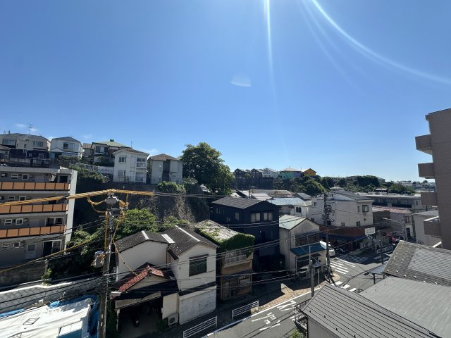 サンクレイン本牧の展望|前面を遮る建物がないので眺望、陽当たり、風通し良好です。