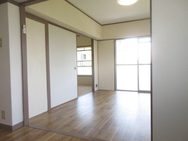 【居間・リビング】 | 中登美団地B5号棟